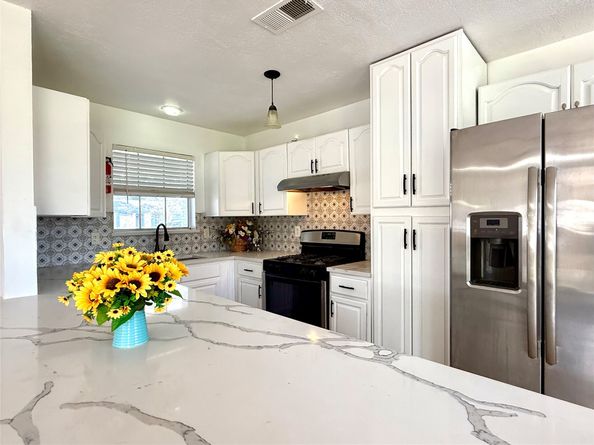 9350 Guywood Street, Houston TX 77040