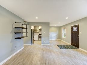 3224 Timmons Lane 155, Houston TX 77027