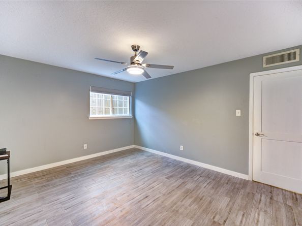 3224 Timmons Lane 155, Houston TX 77027