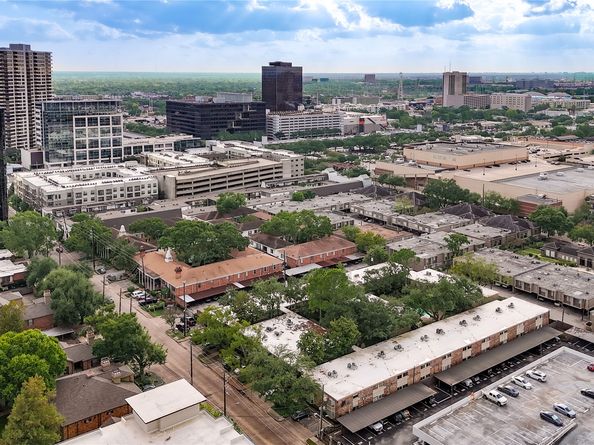 3224 Timmons Lane 155, Houston TX 77027