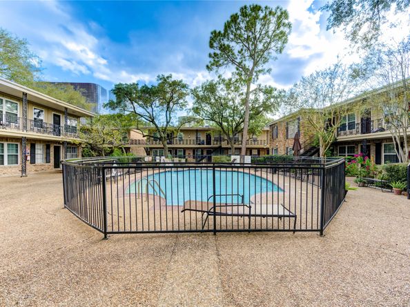 3224 Timmons Lane 155, Houston TX 77027