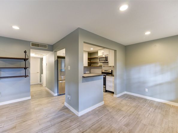 3224 Timmons Lane 155, Houston TX 77027