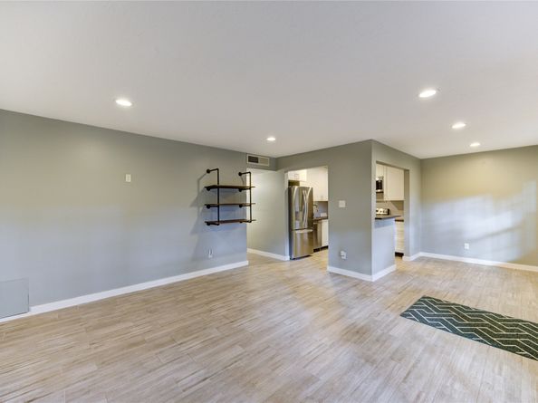 3224 Timmons Lane 155, Houston TX 77027