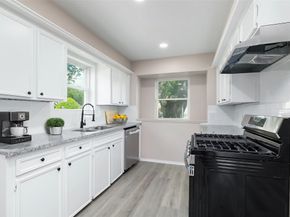 9806 Sagebark Drive, Houston TX 77089