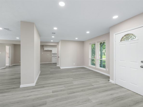 9806 Sagebark Drive, Houston TX 77089