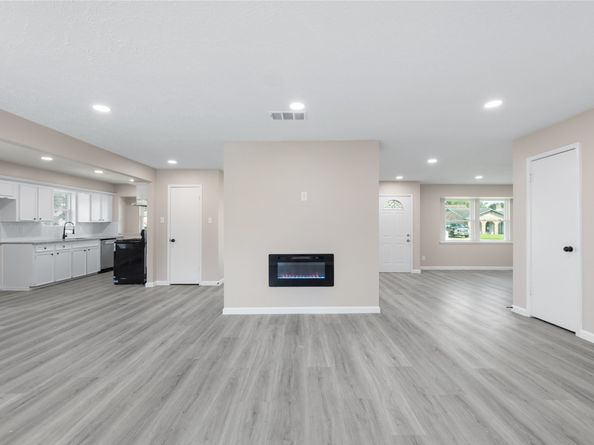 9806 Sagebark Drive, Houston TX 77089