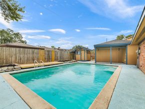 9806 Sagebark Drive, Houston TX 77089