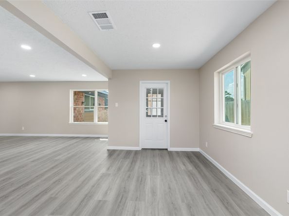 9806 Sagebark Drive, Houston TX 77089