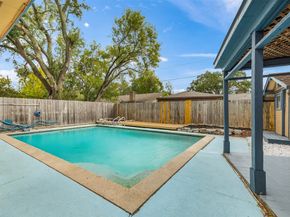 9806 Sagebark Drive, Houston TX 77089