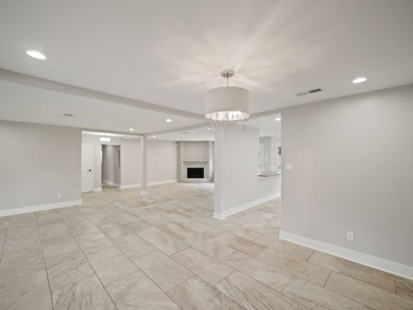 5135 Loch Lomond Drive, Houston TX 77096