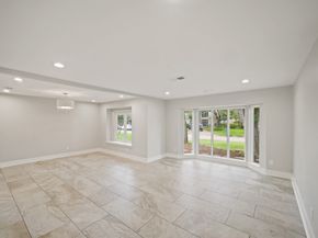 5135 Loch Lomond Drive, Houston TX 77096