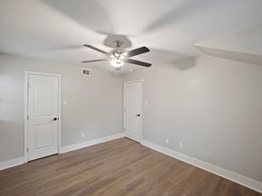 5135 Loch Lomond Drive, Houston TX 77096