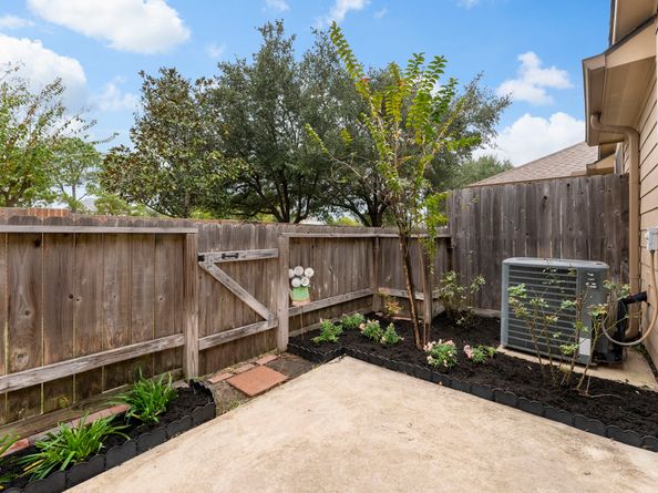 9622 Old Timber Lane, Spring TX 77379