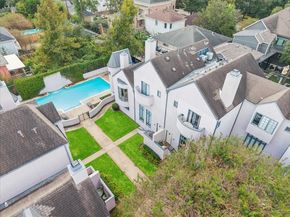 1369 Arlington Street 1369, Houston TX 77008