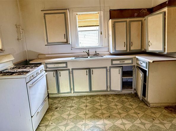 7809 Capitol Street, Houston TX 77012