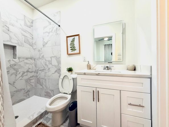 6715 Saint Augustine Street, Houston TX 77021