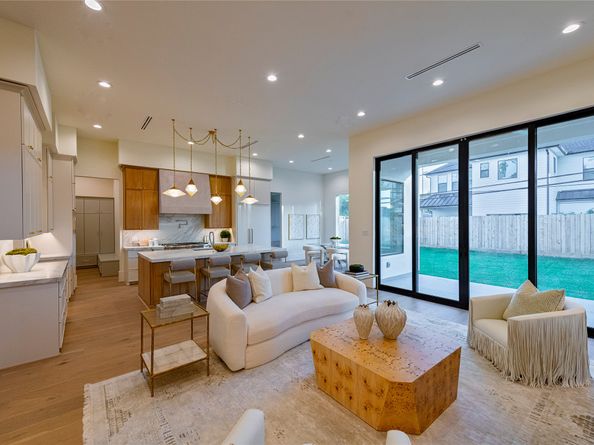 1407 Martin Street, Houston TX 77018