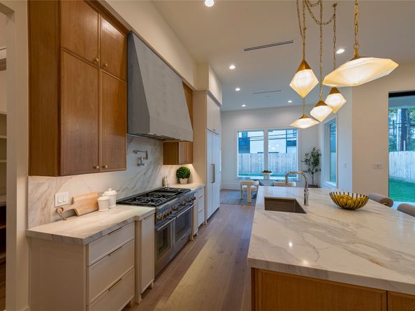 1407 Martin Street, Houston TX 77018