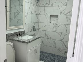 5615 Greylog Drive, Houston TX 77048