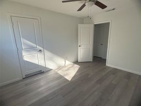 5615 Greylog Drive, Houston TX 77048