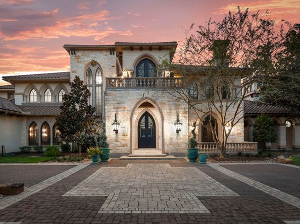 15 Estancia Place, The Woodlands TX 77389