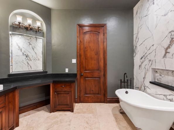 15 Estancia Place, The Woodlands TX 77389