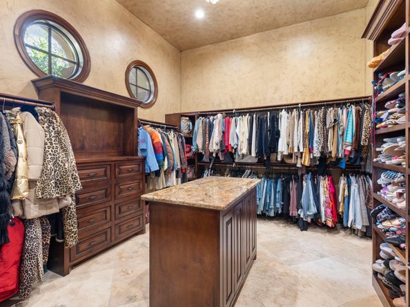 15 Estancia Place, The Woodlands TX 77389