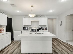 4421 Caplin Street, Houston TX 77026