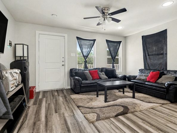 4421 Caplin Street, Houston TX 77026