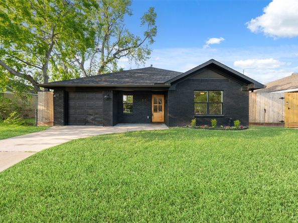 317 Kelley Street, Houston TX 77009