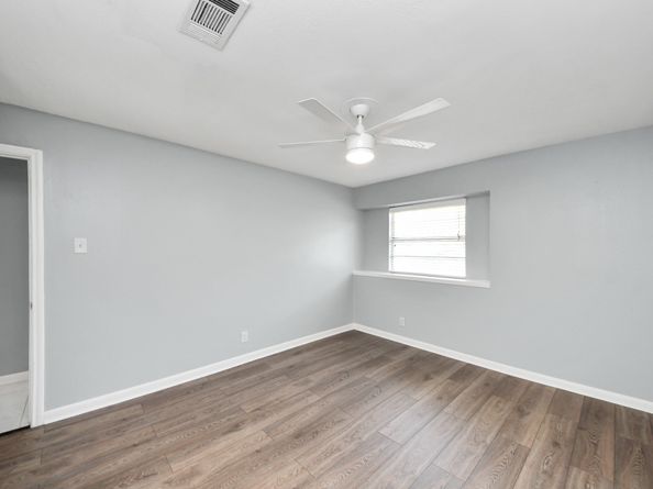 6031 Dellfern Drive, Houston TX 77035