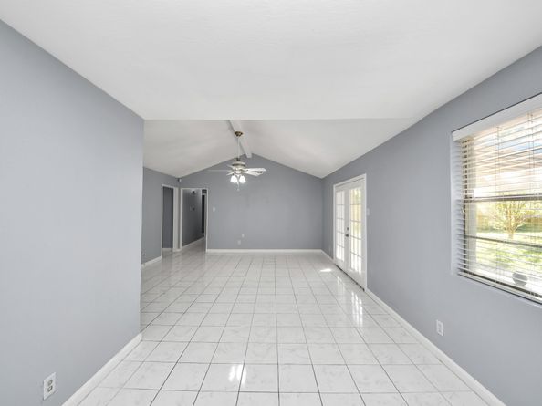 6031 Dellfern Drive, Houston TX 77035