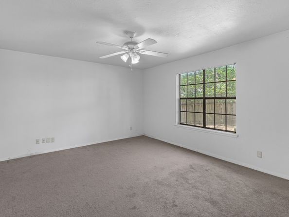 53 W Torch Pine Circle, The Woodlands TX 77381