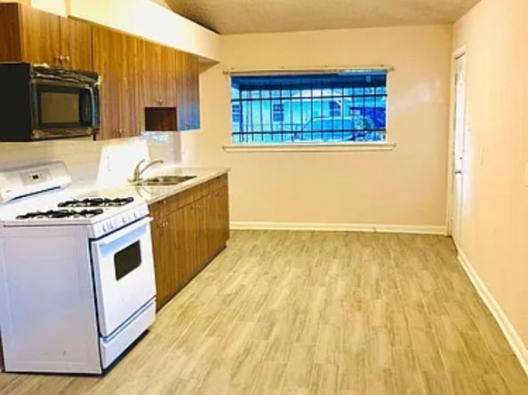 7339 Mountbatten Road, Houston TX 77033