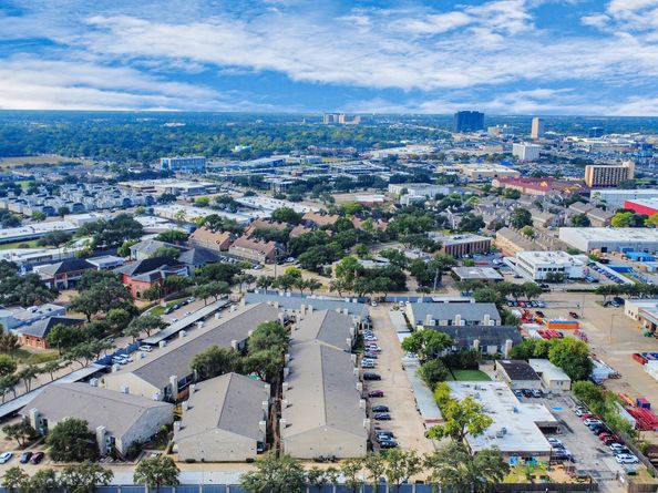 6500 Sands Point Drive 804, Houston TX 77074