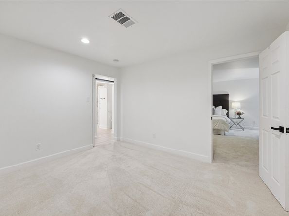 45 Patti Lynn Lane, Houston TX 77024