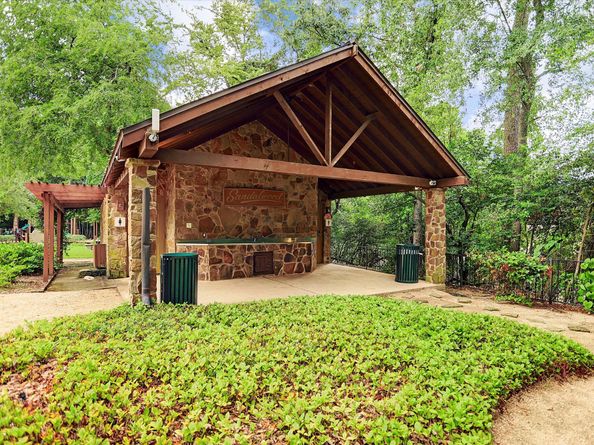 45 Patti Lynn Lane, Houston TX 77024