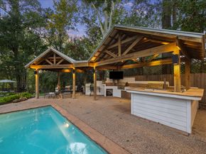 45 Patti Lynn Lane, Houston TX 77024