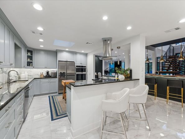 45 Patti Lynn Lane, Houston TX 77024