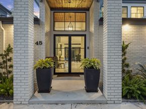 45 Patti Lynn Lane, Houston TX 77024