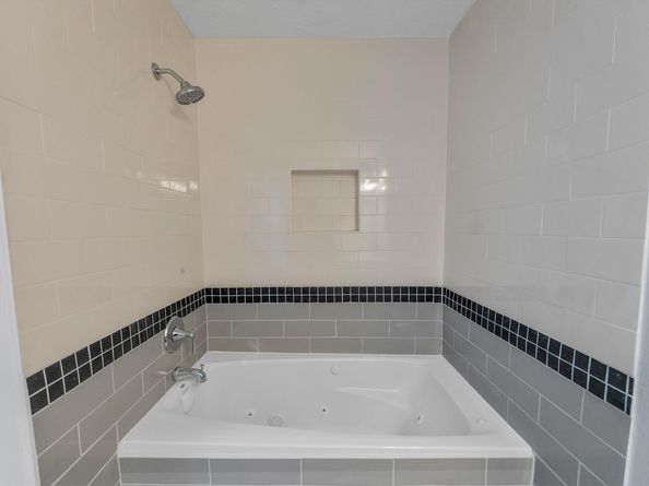 4221 E Toliver Street, Houston TX 77016