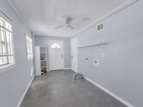 4221 E Toliver Street, Houston TX 77016