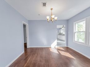 4221 E Toliver Street, Houston TX 77016