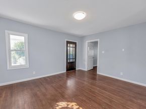 4221 E Toliver Street, Houston TX 77016