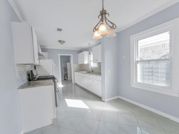 4221 E Toliver Street, Houston TX 77016