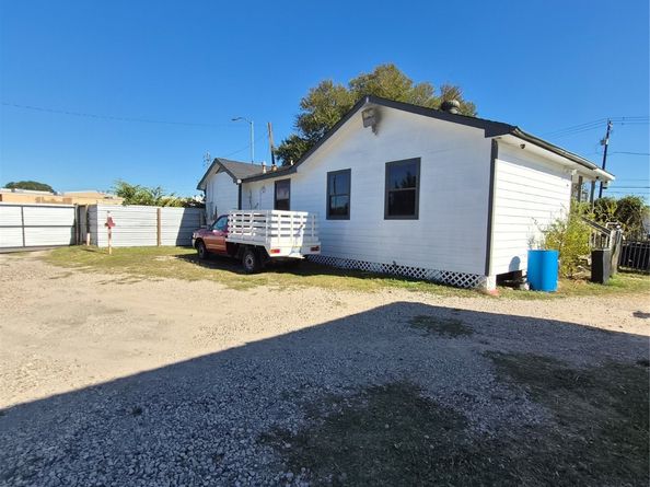 8850 Howard Drive, Houston TX 77017