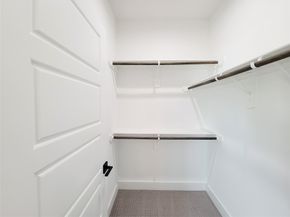 5019 Creekmont Drive, Houston TX 77091