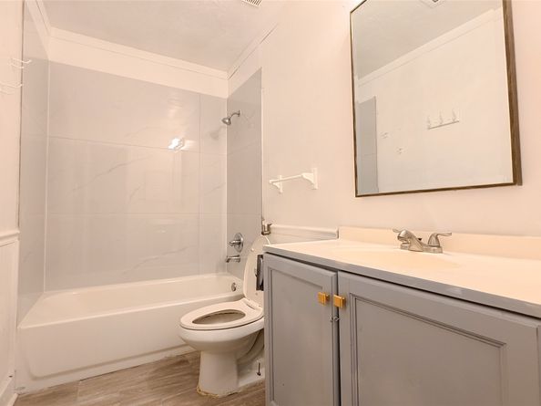 9519 Wellsworth Drive, Houston TX 77083