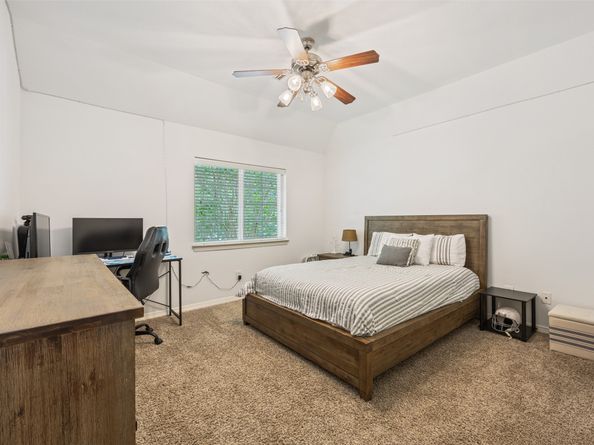 58 S Longsford Circle, Spring TX 77382