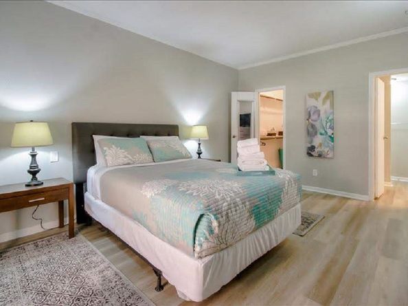 2125 Augusta Drive 63, Houston TX 77057